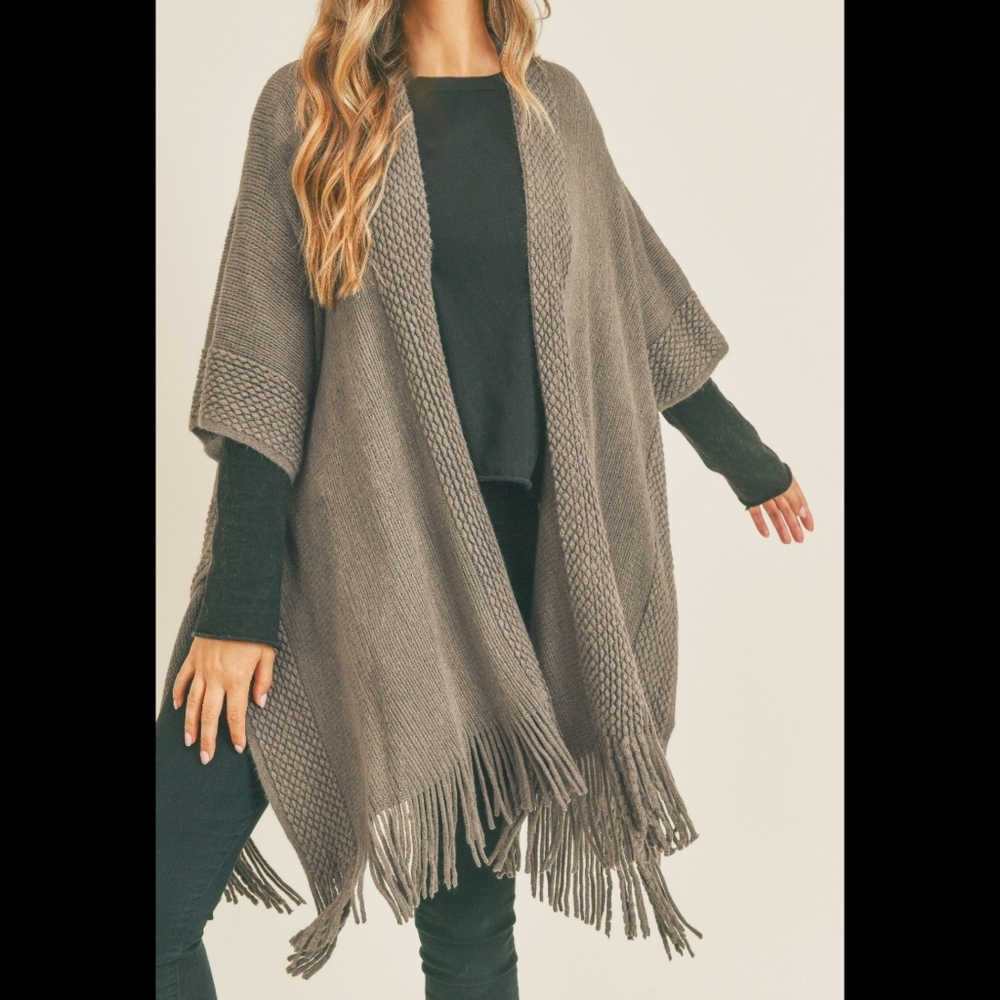 Classic soft gray tassel fringe trim Ruana Cardigan/poncho kimono sweater - Picture 3 of 5
